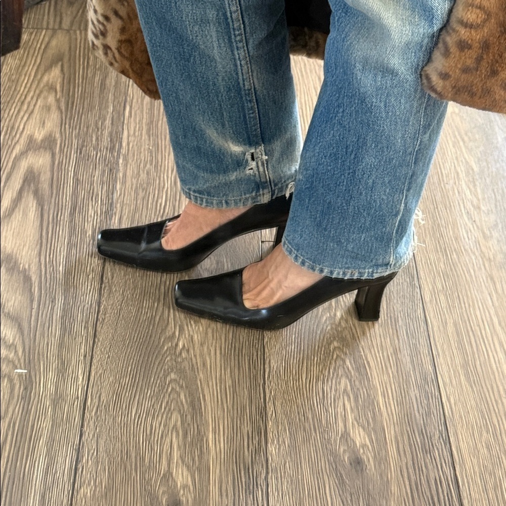 Italian leather Black Square-Toe block Heels size 9